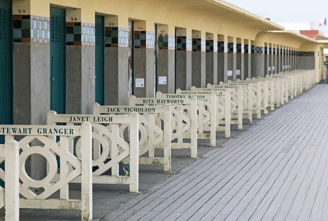 L'Ideal 9 Deauville Luaran gambar